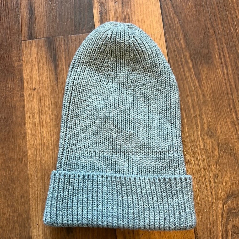 Zara Beanie - Gray